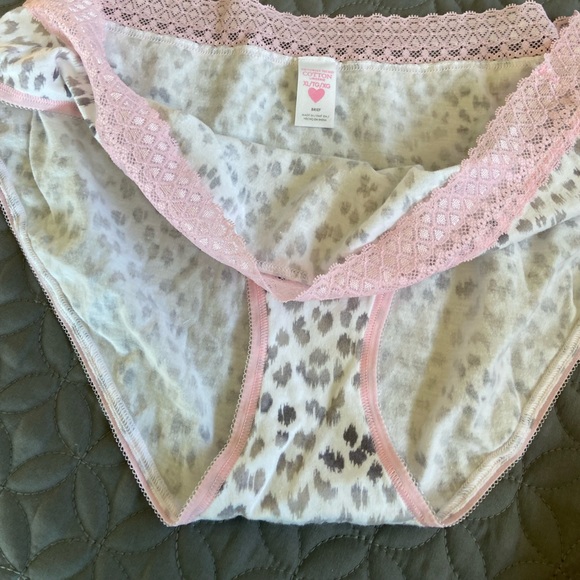 Bundle of Two New Woman’s Briefs - Picture 3 of 6